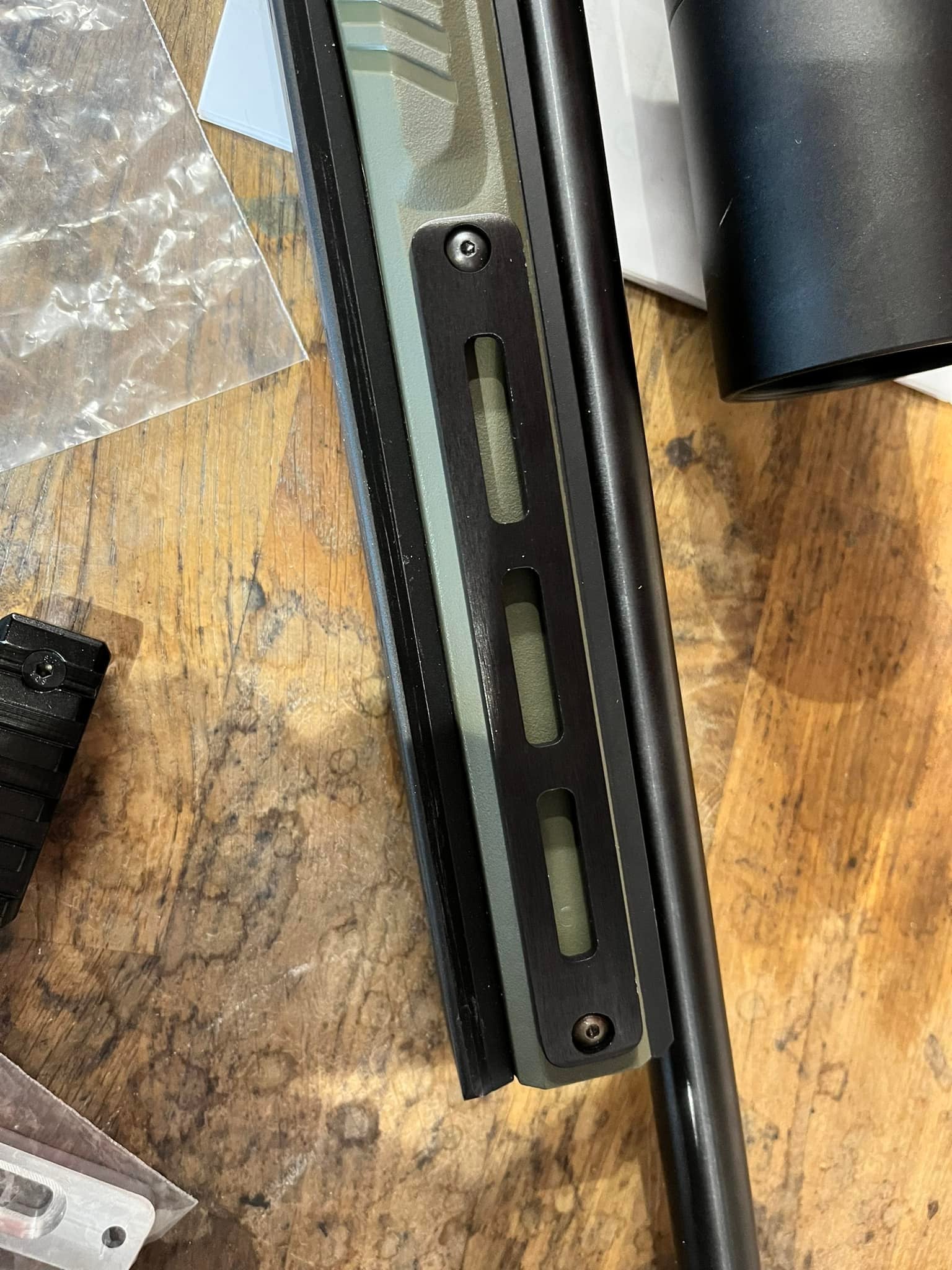 <transcy>Nieload™ MDT Oryx chassis M-Lok rail</transcy>